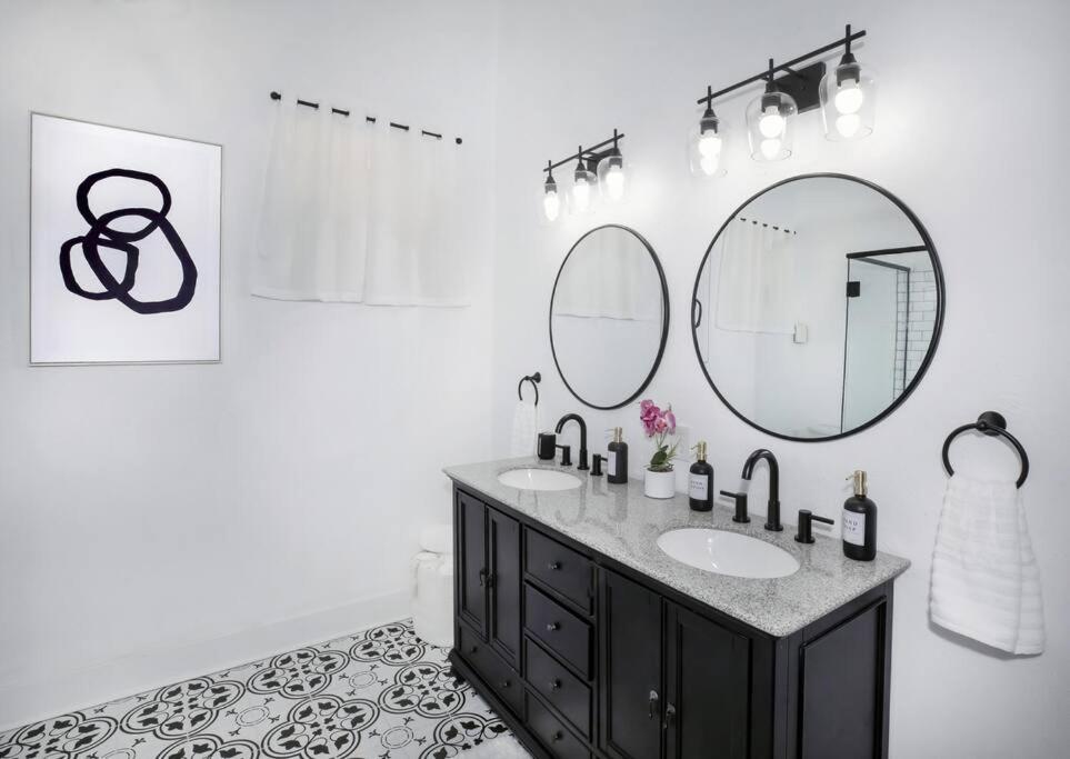 Beautifully Updated New Orleans Home Экстерьер фото